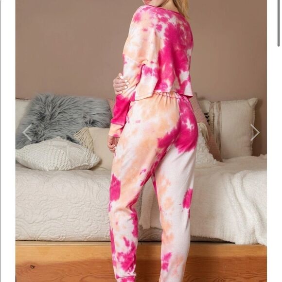 HONEYDEW COFFEE DATE LOUNGE SET IN CHARM TYE DYE - Picture 1 of 8